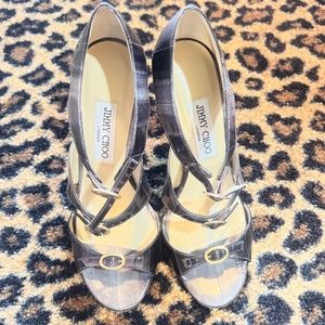 Jimmy choo 37 skin looking 3 buckle sandal